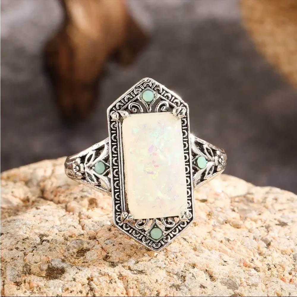 White flecked square opal silver bohemian vintage ring new with tags NWT 7